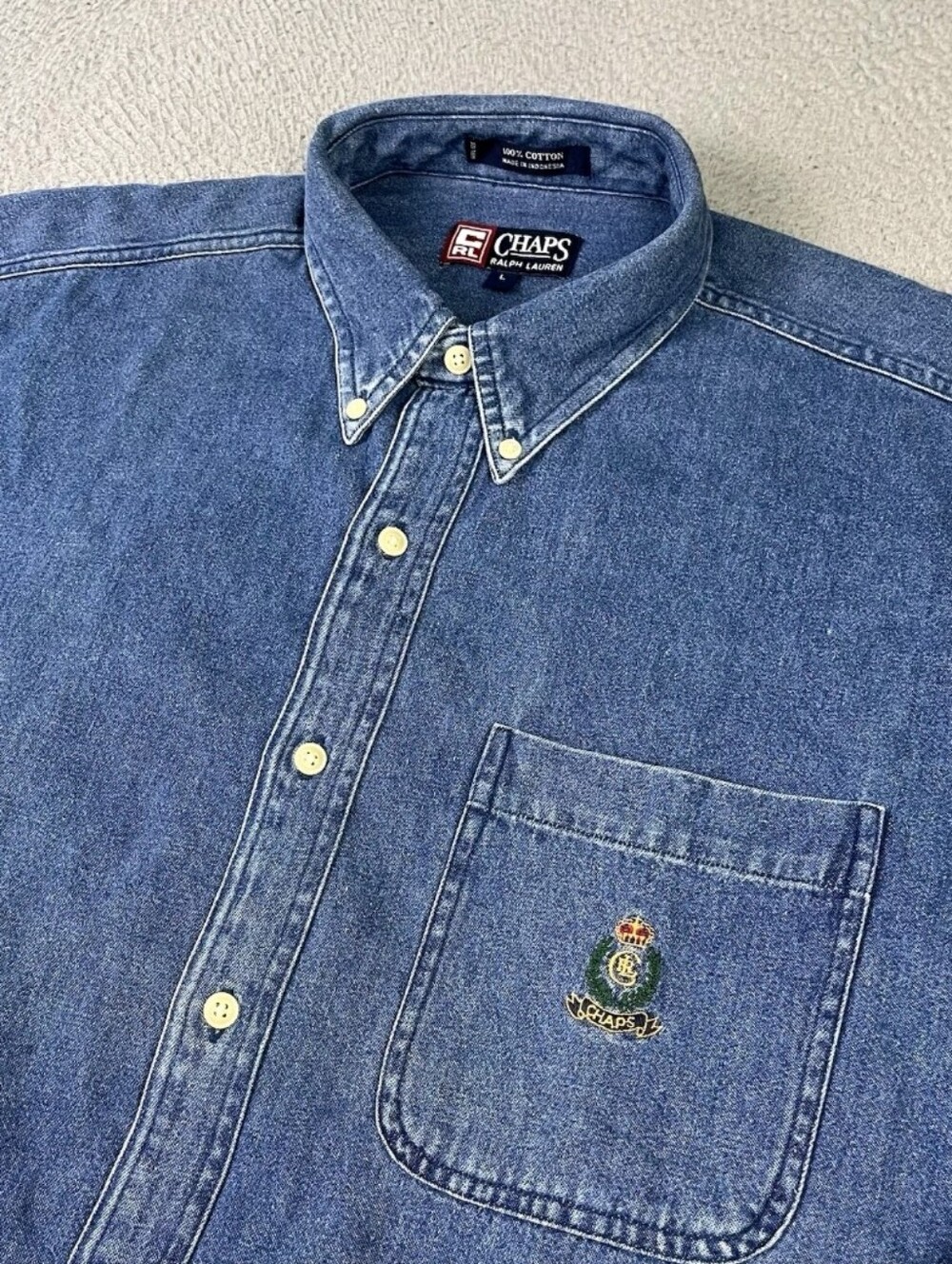 Vintage Chaps Ralph Lauren Denim Shirt Mens L Blue Button Down Crest Pocket 90s